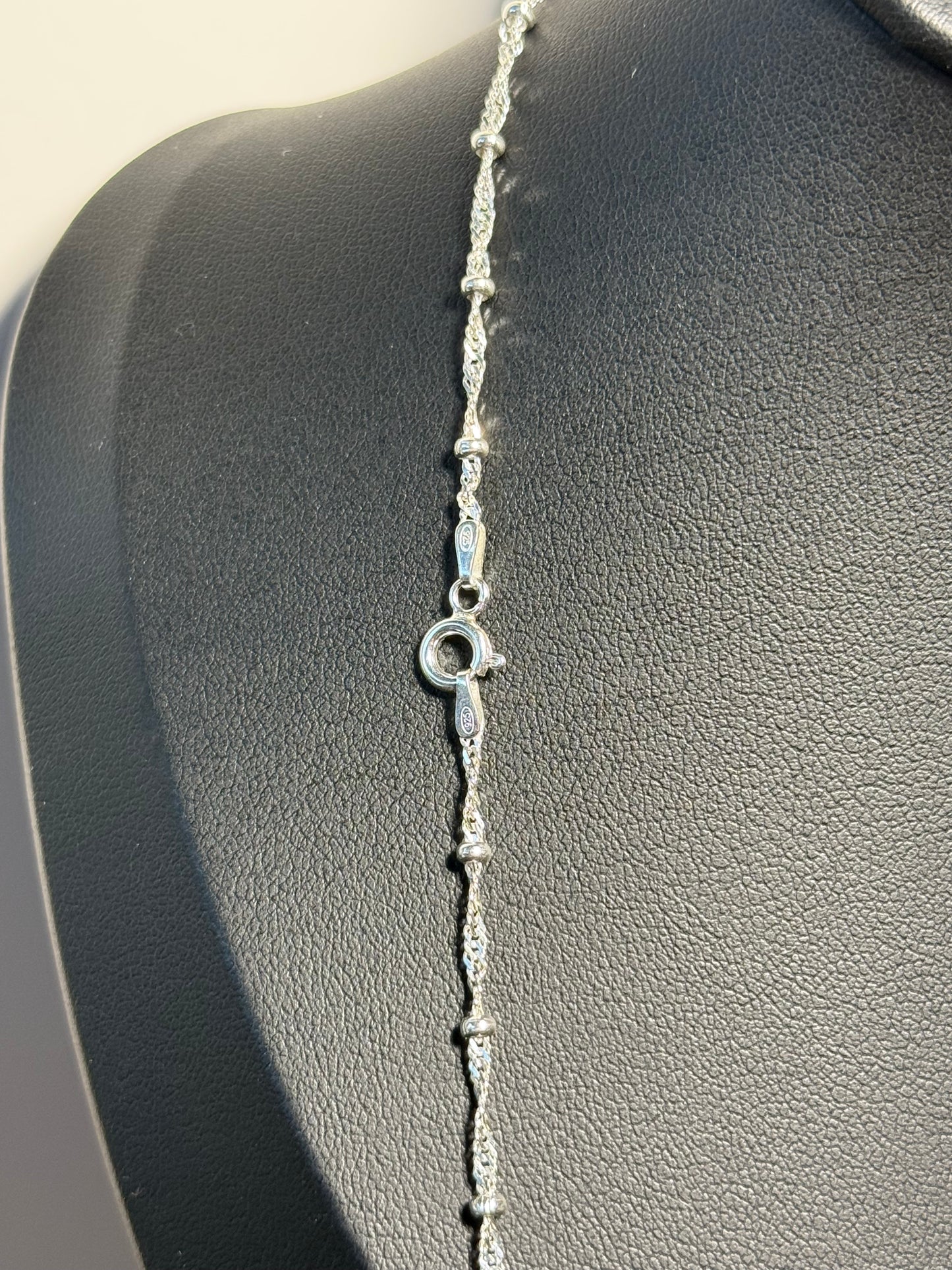 Twisted Elegance Chain