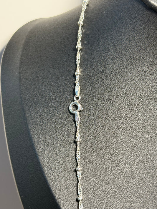 Twisted Elegance Chain