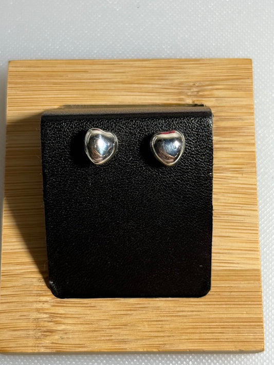 Pumped Heart Studs