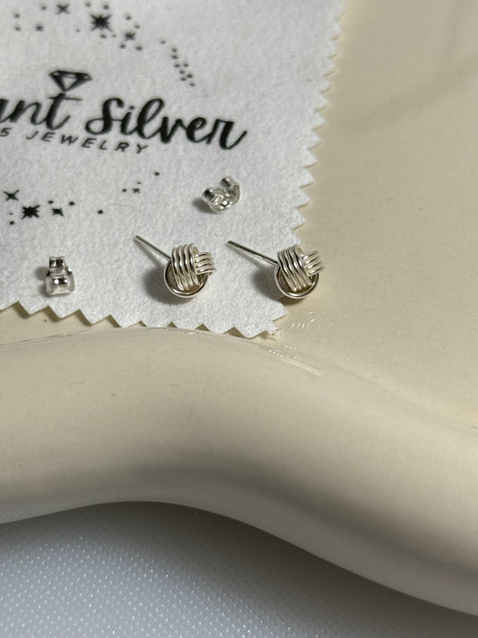 Lined Ball Studs