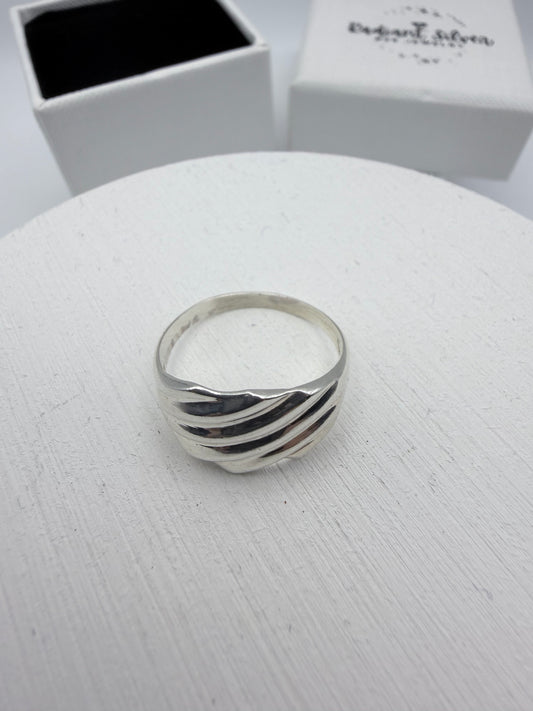 Concha Style Ring