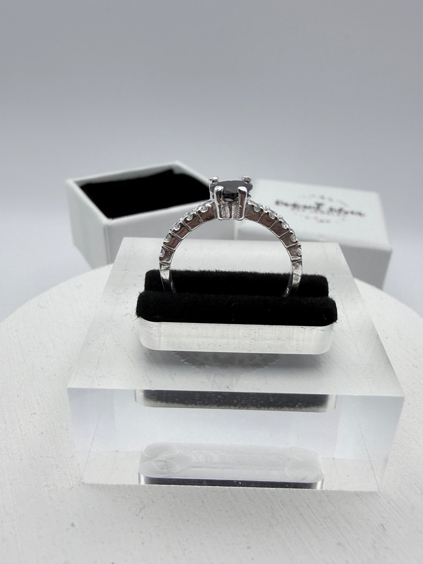 Black Heart with cubic Zirconia on Sides Ring
