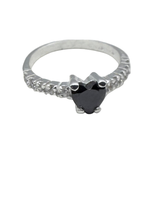 Black Heart with cubic Zirconia on Sides Ring