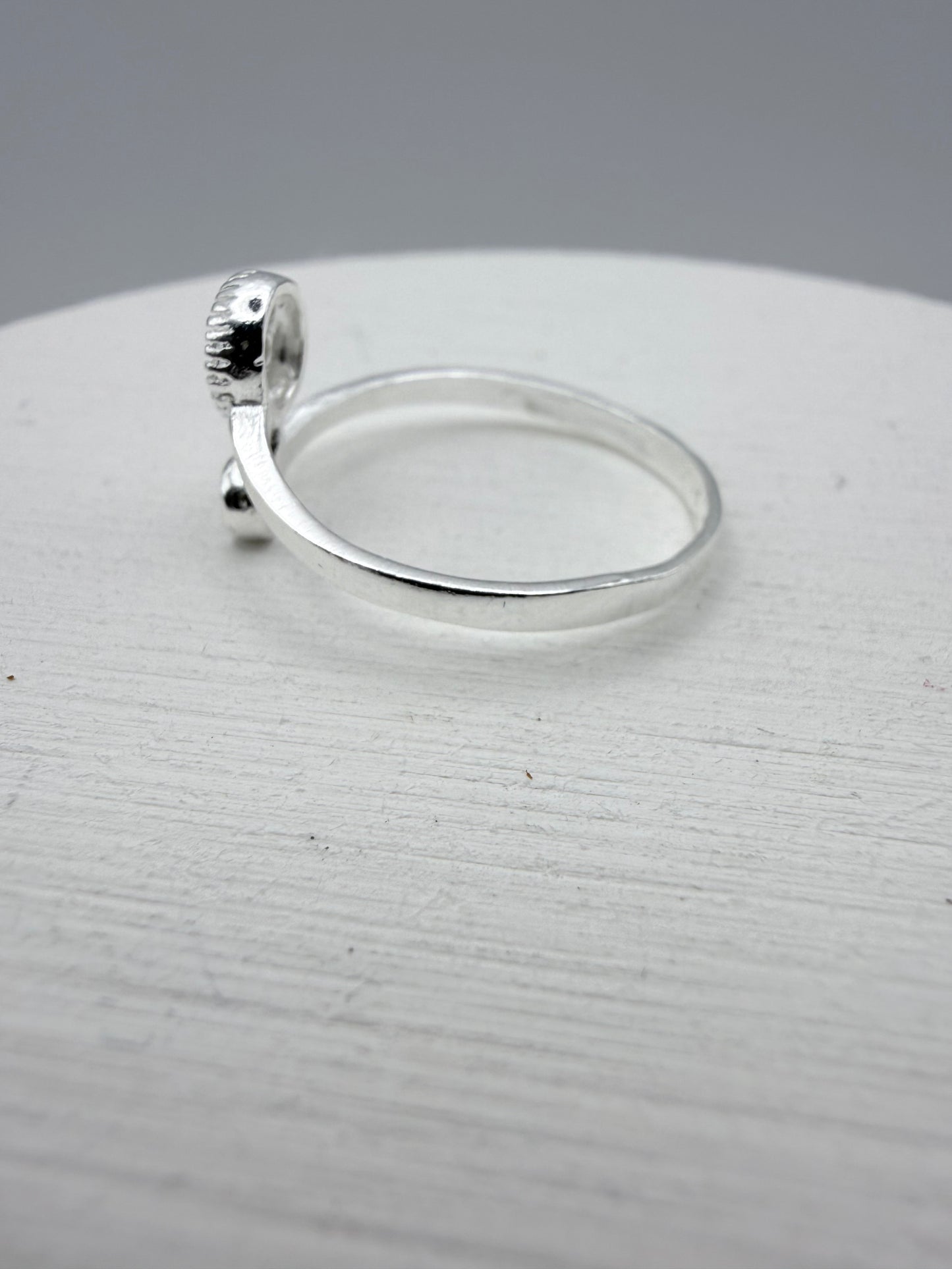 2 Round Circle Ring